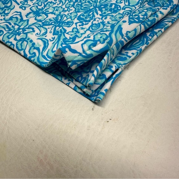 Lilly Pulitzer luxletic nakia Women's Blue Patterned Shorts size 12 - Picture 12 of 13